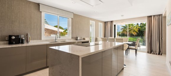 7 Schlafzimmer Villa in Marbella, Spain, Nr. 135017 5