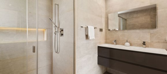 7 Schlafzimmer Villa in Marbella, Spain, Nr. 135017 12