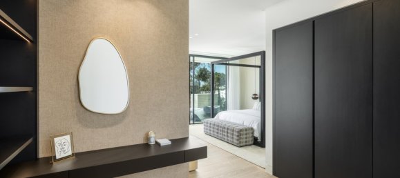 6 bedrooms Villa in Marbella, Spain No. 106192 18