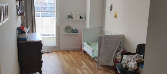 Квартира с 3 спальнями в Обервилье, Франция № 327025 4