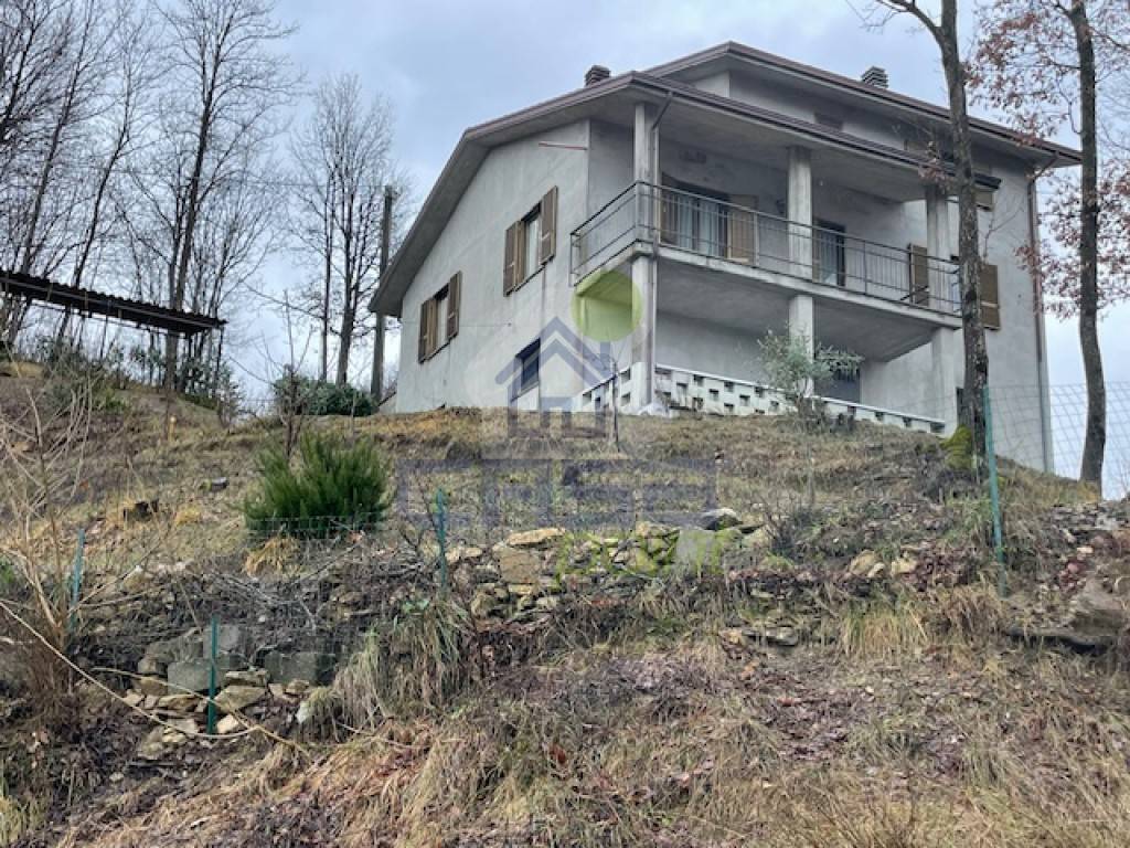 3 Schlafzimmer Haus in Bettola, Italy, Nr. 225140