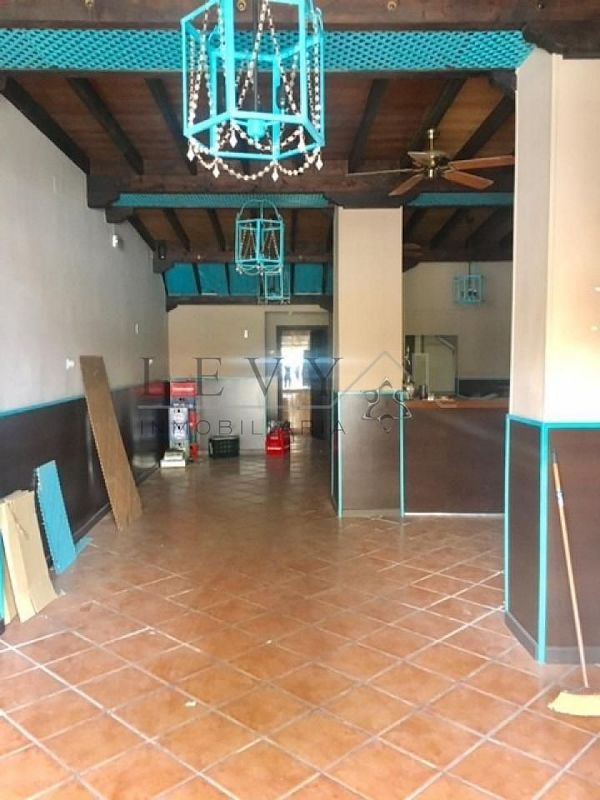  Commercial property in Malaga, Spain No. 223552