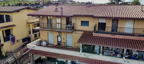 3 rooms Apartment in Rome, Italy No. 170331 3