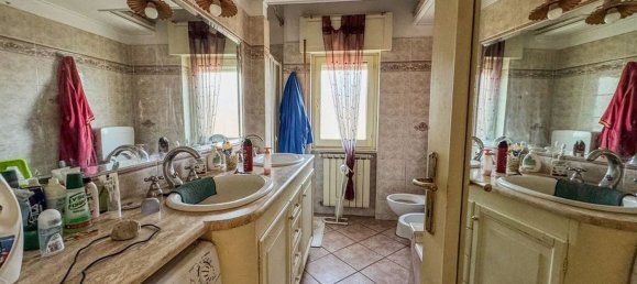 3 rooms Apartment in Rome, Italy No. 170331 15