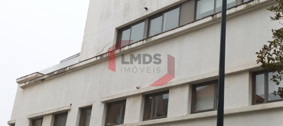 Квартира с 3 спальнями в Матозиньюш, Португалия № 32244 2