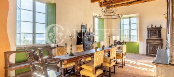 10 bedrooms Villa in Lucca, Italy No. 102376 6