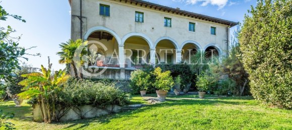 10 bedrooms Villa in Lucca, Italy No. 102376 19