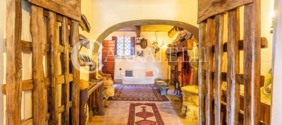 10 bedrooms Villa in Lucca, Italy No. 102376 15