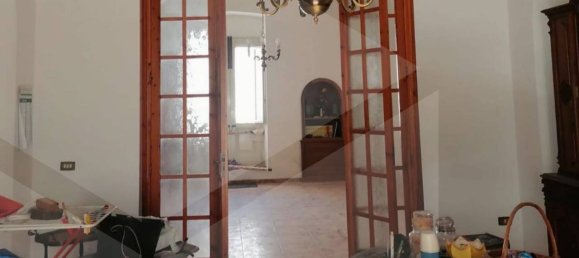 Вилла с 10 комнатами в Мандурия, Италия № 24168 9