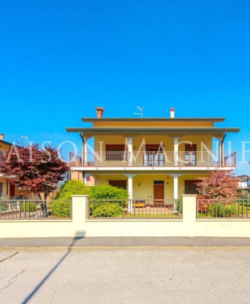 Villa T4 em Copparo, Italy N.º 17257