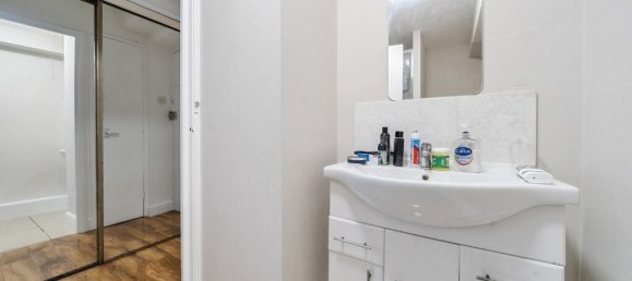 Studio in London, United Kingdom No. 7731 16