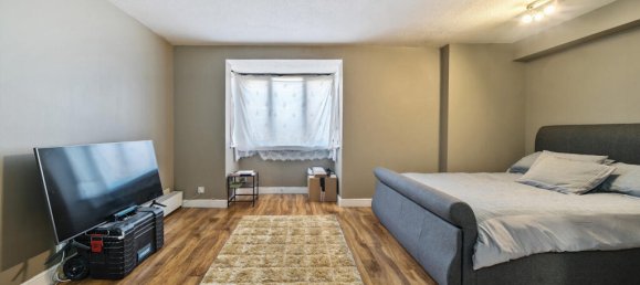 Studio in London, United Kingdom No. 7731 13