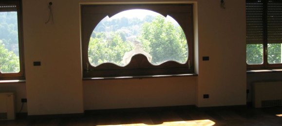 9 rooms Apartment in Turin, Italy No. 55440 21