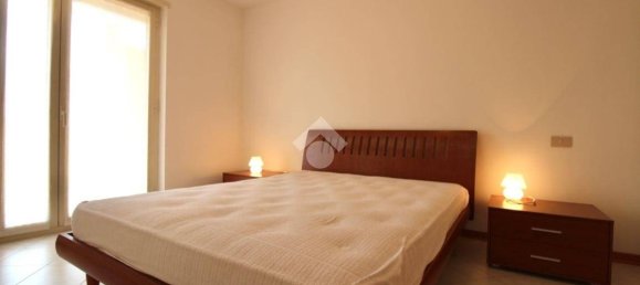 Apartamento de 2 dormitorios en Udine, Italy No. 303970 24