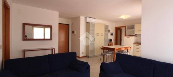 Apartamento de 2 dormitorios en Udine, Italy No. 303970 10