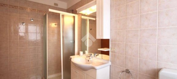 Apartamento de 2 dormitorios en Udine, Italy No. 303970 31