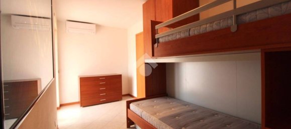 Apartamento de 2 dormitorios en Udine, Italy No. 303970 29