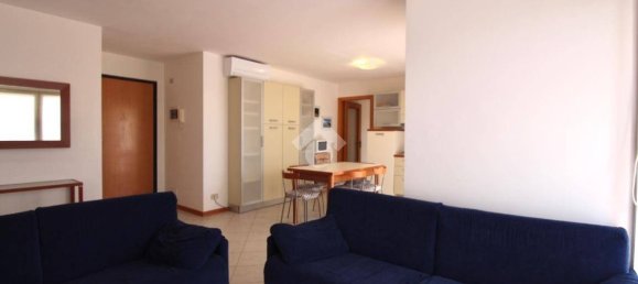 Apartamento de 2 dormitorios en Udine, Italy No. 303970 11