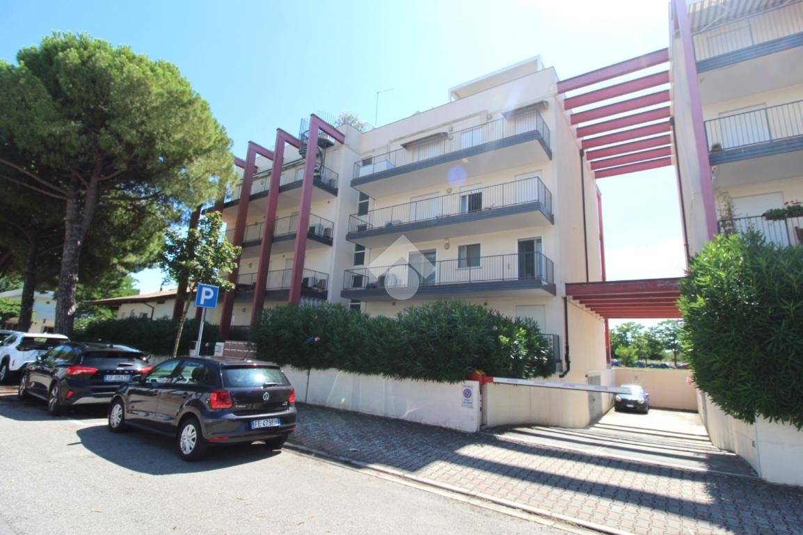 Apartamento de 2 dormitorios en Udine, Italy No. 303970