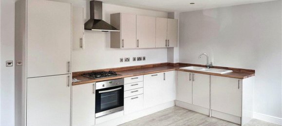 2 bedrooms Apartment in London, United Kingdom No. 7595 2