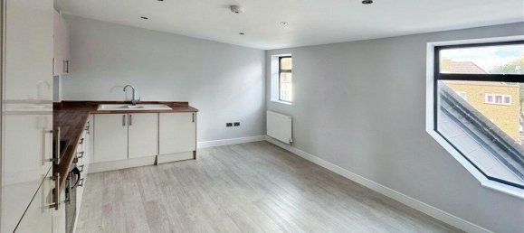 2 bedrooms Apartment in London, United Kingdom No. 7595 14