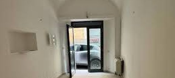 1 room Warehouse in Catanzaro, Italy No. 343977 2