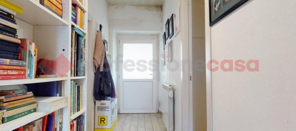 Квартира с 6 комнатами в Галликано, Италия № 152398 24