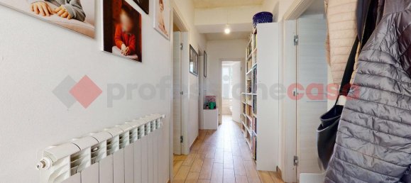 Квартира с 6 комнатами в Галликано, Италия № 152398 10