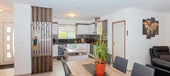 3 Schlafzimmer Haus in Condom, France, Nr. 300234 2