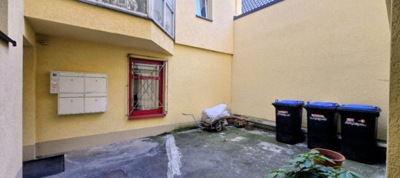 10 chambres Bâtiment à Saalfeld-Rudolstadt, Germany No. 266889 4