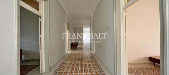 Квартира с 4 спальнями в Сент-Джулианс, Мальта № 232 11