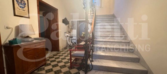 5 bedrooms Villa in San Miniato, Italy No. 349651 9