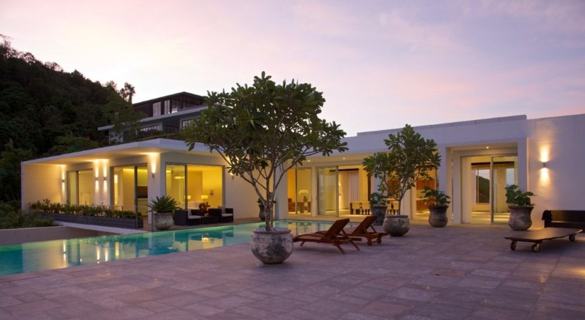 5 bedrooms Villa in Phuket, Thailand No. 5910