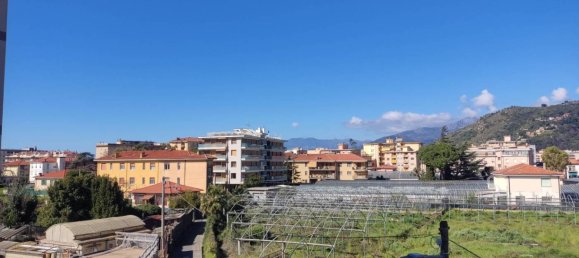 2 bedrooms Apartment in Vallecrosia, Italy No. 62237 24