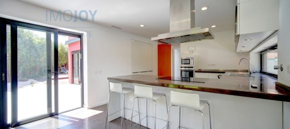 4 bedrooms Villa in Cascais, Portugal No. 46367 10