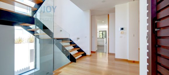 4 bedrooms Villa in Cascais, Portugal No. 46367 15