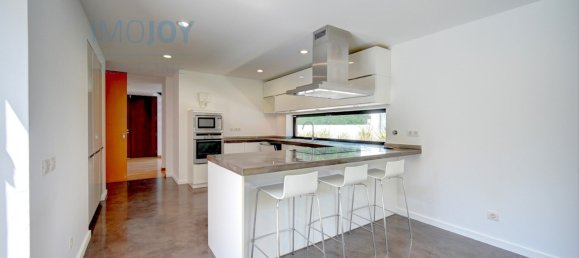 4 bedrooms Villa in Cascais, Portugal No. 46367 11