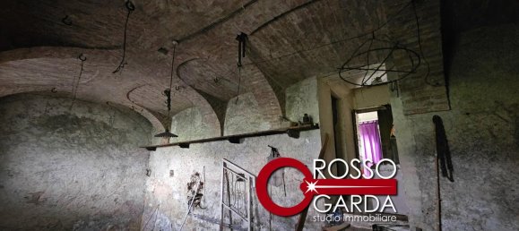 3 bedrooms House in Lonato del Garda, Italy No. 306107 20