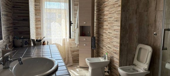 3 Schlafzimmer Wohnung in Maddaloni, Italy, Nr. 344504 9