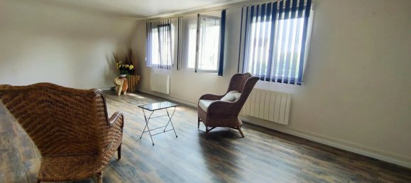 3 bedrooms House in Crepy-en-Valois, France No. 94072 8