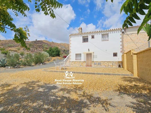 4 bedrooms House in Santopetar, Spain No. 286748