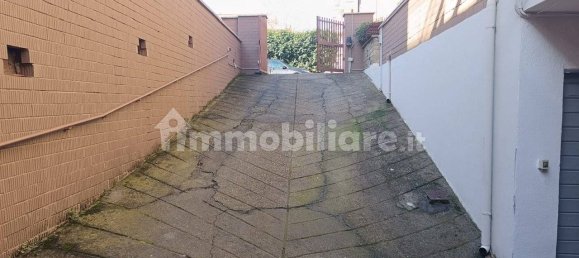 19m² Garage in Rome, Italy No. 200890 4