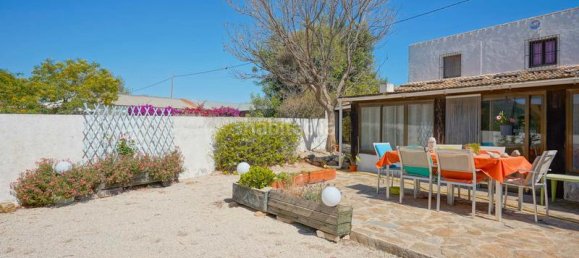 Villa de 3 dormitorios en Alicante, Spain No. 67192 36