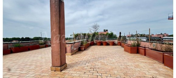 Apartamento de 3 dormitorios en Pessano con Bornago, Italy No. 338697 4