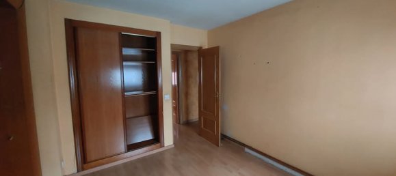 3 bedrooms Apartment in Fuenlabrada, Spain No. 136088 12