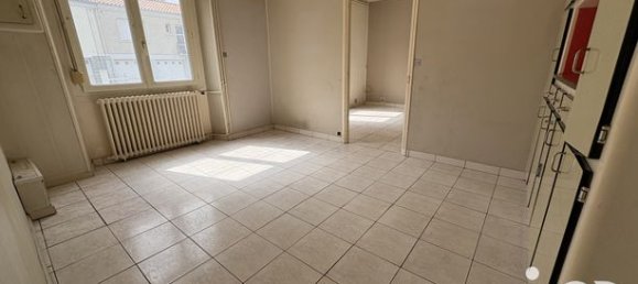 Casa de 3 habitaciónes en Parthenay, France No. 312421 3