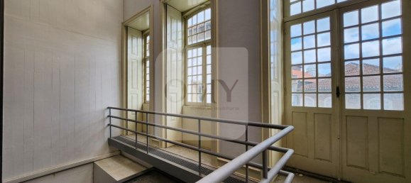 9 chambres Bâtiment à Vila Real, Portugal No. 70801 18