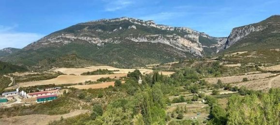 656m² Building in Zaragoza, Spain No. 66744 23