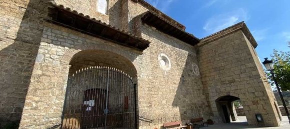 656m² Building in Zaragoza, Spain No. 66744 39