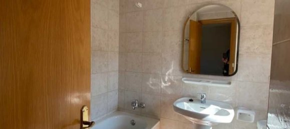 656m² Building in Zaragoza, Spain No. 66744 18